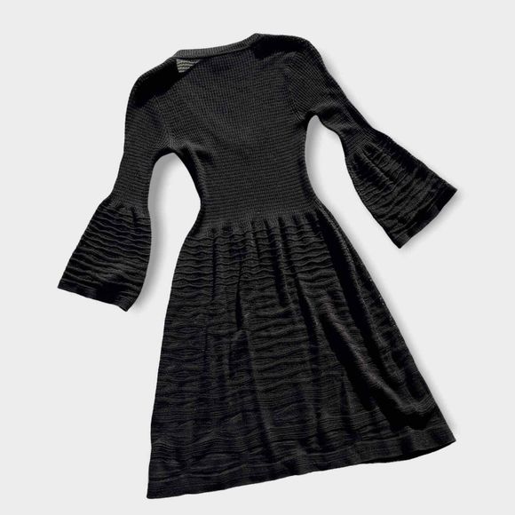 2000s Missoni Merino Wool Knit Dress 40 Black Bell Sleeve Knee Length Witchy Y2K - Picture 8 of 8